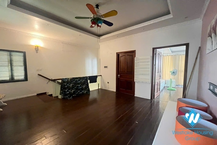 Beautiful house with 4 bedrooms for rent in Dang Thai Mai, near the lake .